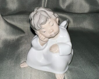 Lladro Figurine ANGEL THINKING 4539 glossy