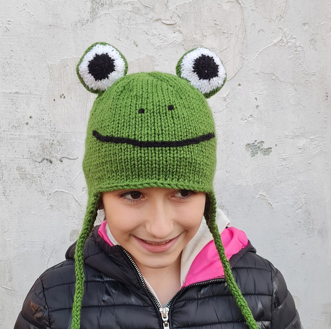 Green Frog Knit Hat for Women Let\'s Your Ponytail Hang Out In The Back Pattern-knit Frog Hat - Etsy main image 4