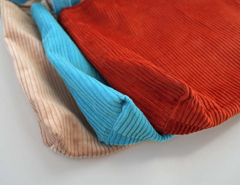 Paarse draagtas van getextureerde katoenen stof - dieppaars met binnenzak - perfect cadeau voor haar - premium corduroy designerdraagtas afbeelding 18