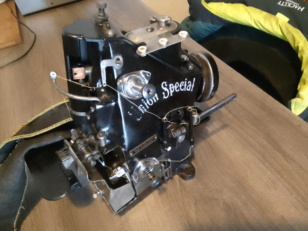 Union Special 39200 Overlock Sewing Machine Vintage Etsy