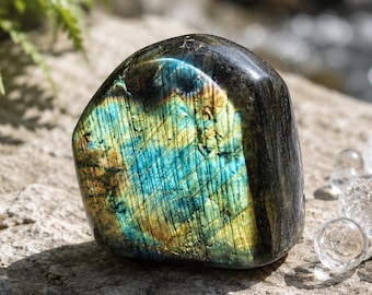 Rainbow Labradorite Freeform Display Piece with Multi-Faceted Rainbow Flash | Stunning Crystal for Meditation & Décor