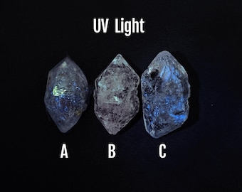 Raro cuarzo diamante Herkimer de petróleo reactivo a la luz ultravioleta con arcoíris y fluorescencia azul, cristal curativo de Madagascar