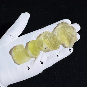 Verre naturel du désert de Libye de haute qualité, or libyen brut, tektite, météorite à hautes vibrations, verre libyen, cristal de protection spirituelle de l&#39;énergie