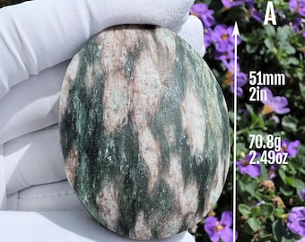 Green Mica Crystal Palm Stone, Water Lily Oil Painting Pattern, Heart Chakra Meditation Nature Inspired Gemstone Gift