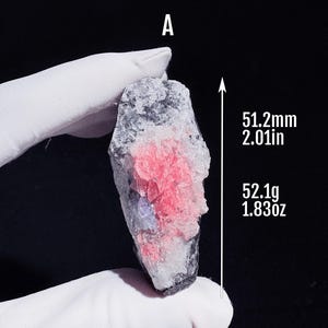 High-Quality Pink Rhodonite Mineral Specimen With Quartz, Pyrite Fluorite Rare Pink Crystal from China Collector&#39;s Gift for Healing Display