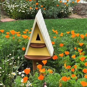 Midcentury Modern Style Birdhouse Design