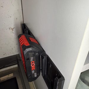 Wall mount suitable for Bosch Pro Core batteries | Bosch Professional battery holder | Workshop holder