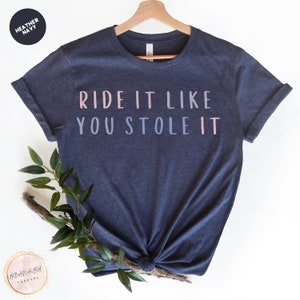 Horse Riding T-Shirt, Perfect Gift for Horse Lovers, Ideal for Riders and Horse Enthusiasts, Funny Cowgirl & Rodeo Tee, Tee For Free Spirits