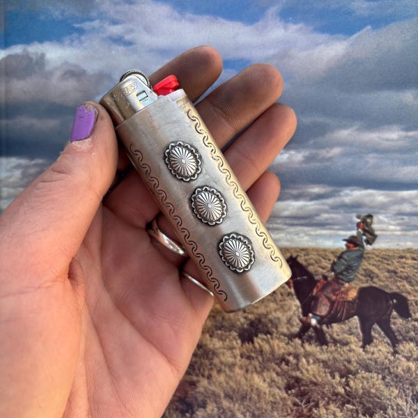 Étui à briquet Concho estampé