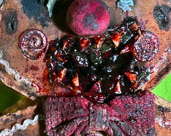 Creepy Gingerbread Man Plush: Gothic Horror Halloween Decor