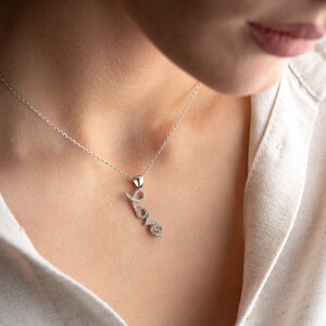 Liebe Anhänger Halskette • 925 Sterling Silber und vergoldet • CZ Buchstabe Halskette • Romantischer Schmuck • Valentinstag Geschenk für Sie
