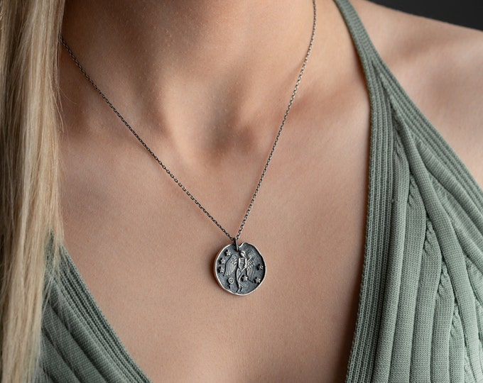 Collier artisanal en argent sterling 925 signe de la Vierge • Bijoux du zodiaque uniques • Cadeau astrologique pour elle • Cadeau créatif pour la fête des Mères