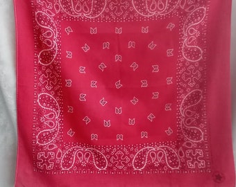 Mit Stolz in Amerika gefertigt Federn Rot Paisley Bandana Schal Made in USA, Federn ind, RN164630