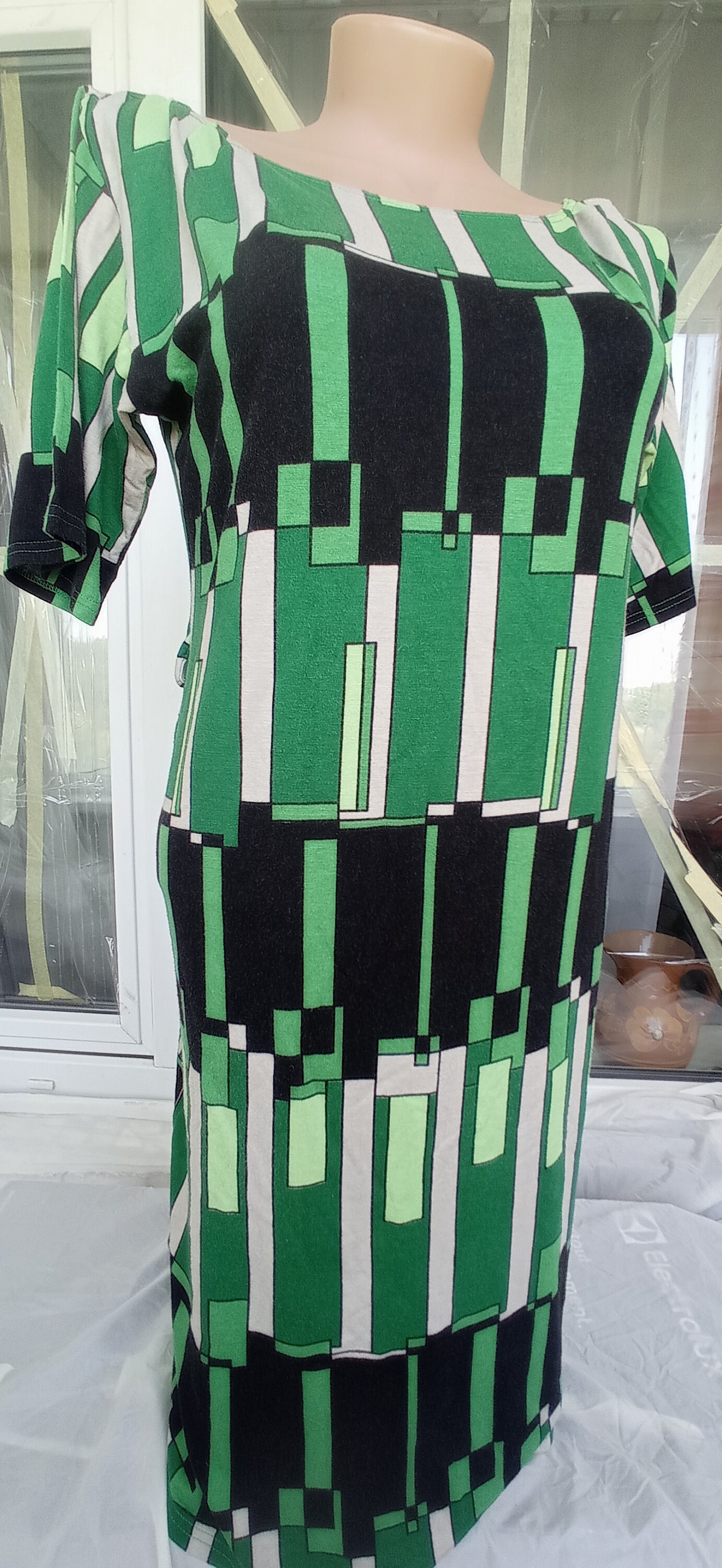 Robe VILA rayures vertes/noires/blanches, robe fourreau midi en