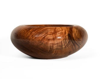 Handcrafted Walnut Display Bowl – Fine Wood Art