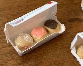 Krispy Kreme Donuts in a Box   1:12 Scale Miniatures