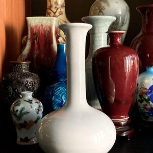 Vintage Hand Thrown Italian White Pottery Vase, 21cm