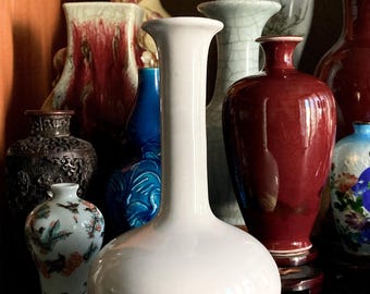 Vintage Hand Thrown Italian White Pottery Vase, 21cm