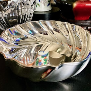 Vintage Italian Silver-Plated 18cm Dish - Outstanding Quality - c.1980&#39;s - Excellent Condition - Home Decor - Trays & Platters - Tableware.