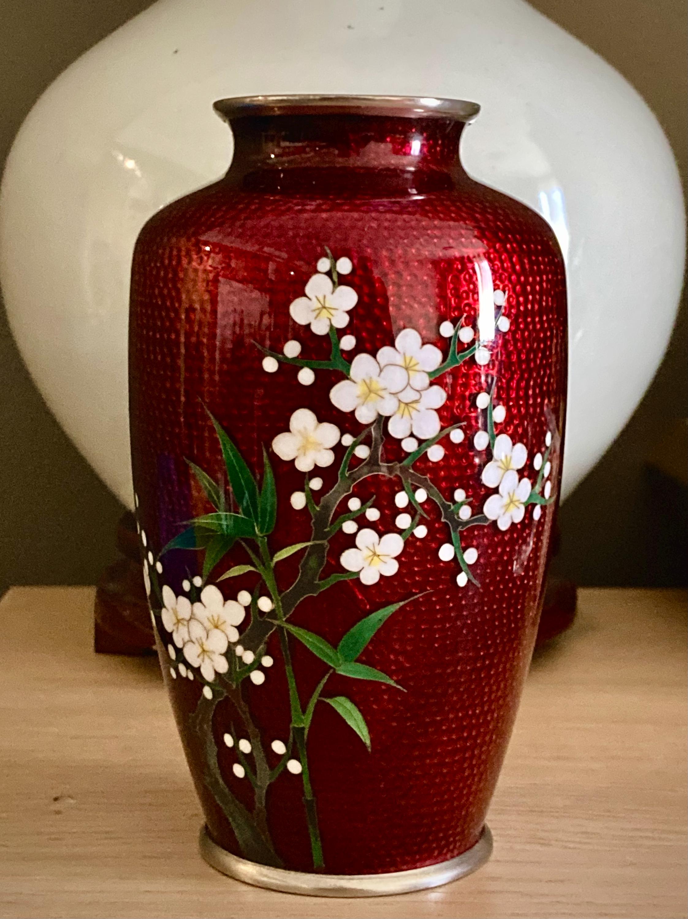 日本の銀張七宝花瓶（鳩血色）、安藤スタジオ、20世紀 - Etsy 日本