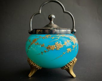Thomas Webb Gilded Blue Satin Glass Footed Sugar Bowl, Victorian Era, 19th Century.