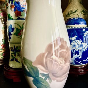 Antique Bing & Grondahl Porcelain 21cm Vase - Denmark - Outstanding Quality and Condition - Pottery and Ceramics - Home Decor.