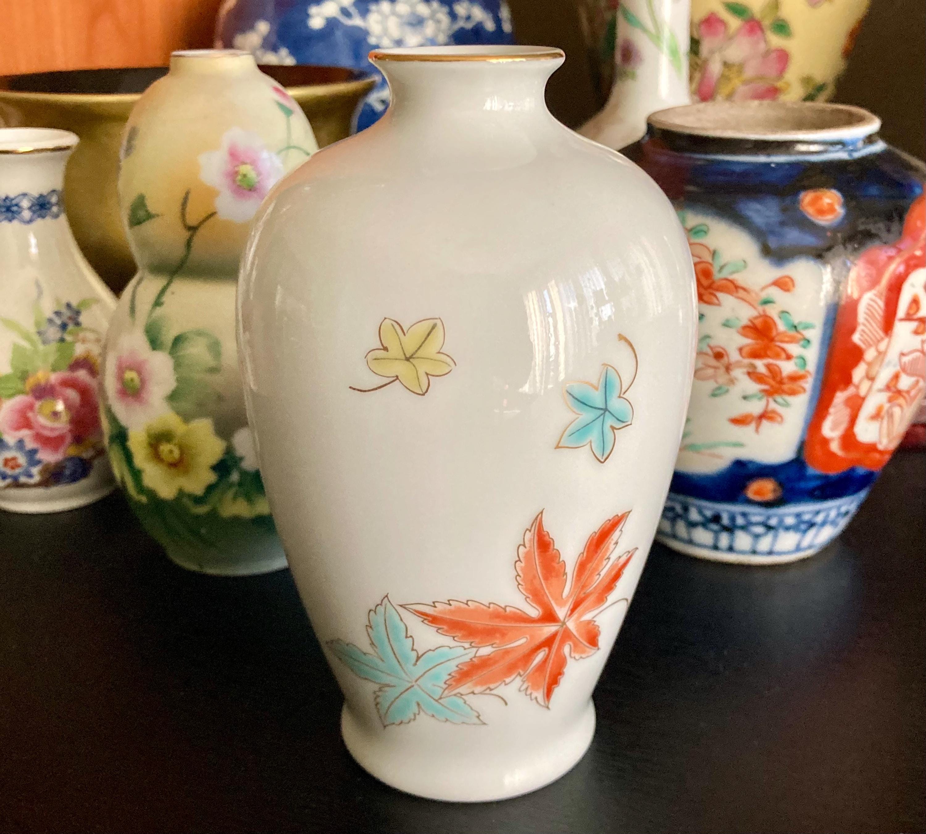 有田焼　窯元　深川製磁　花器　花瓶　梅　春 上質な日本製有田焼梅瓶 - 深川製磁、20世紀 - 素晴らしい品質