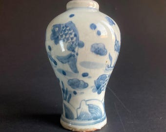 Chinese 17th/18th Century Porcelain Meiping Vase, Blue and White Koi Pond, Early Qing Dynasty