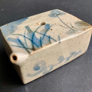 Rare Antique Japanese Porcelain Water Dropper - c.1750-1850 - Exceptional Quality & Condition - Asian Art - Collectable Sholars Objects.