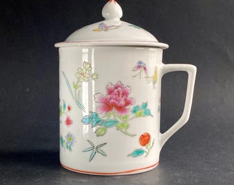 Vintage Chinese Porcelain Cup with Dragonfly & Butterfly Motif, 20th Century