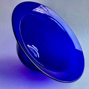 Mid-Century Scandinavian Mouth Blown Cobalt Blue Glass Bowl - c.1960 - Superb Vintage Condition - Home Decor - Art Glass - Gift for Her.
