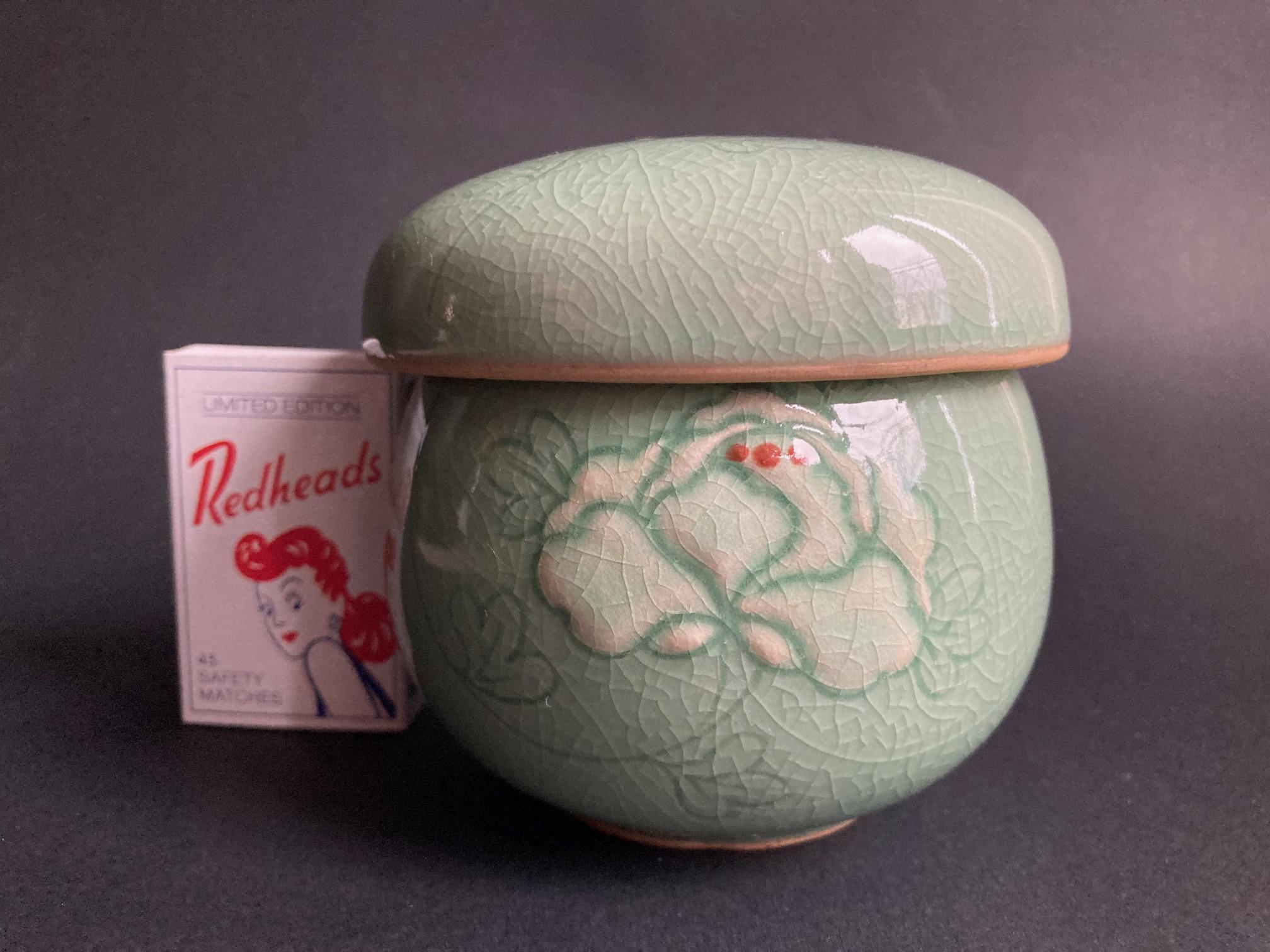 韓国の青磁茶壺 - 20世紀の刻み模様の旅行用ティーカップ - Etsy 日本