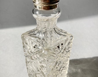 Circa 1920's Silver Plated - Cut Glass - Flat Based Dressing Shaker - EPNS - Unknown Manufacturer.