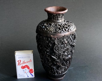 Jarrón de 15 cm tallado en laca negra/resina, de la época de la República China.