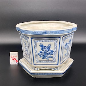Chinese Blue & White Porcelain Jardiniere, 25cm, Mid-20th Century Planter.