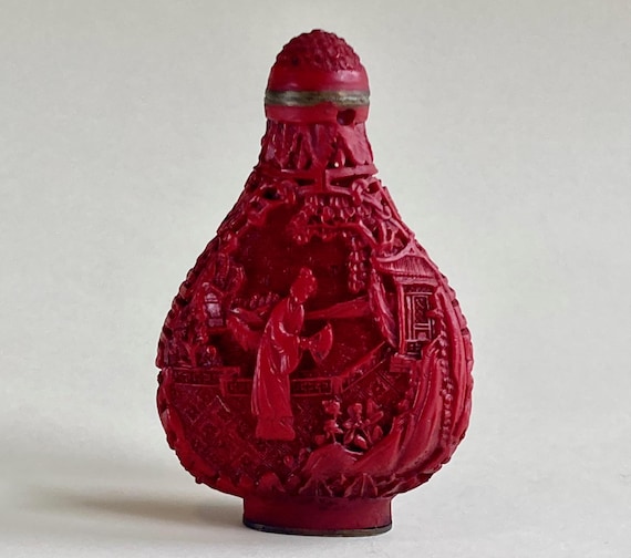中国製、手彫りの辰砂製嗅ぎタバコ入れ、20世紀初頭。 - Etsy 日本