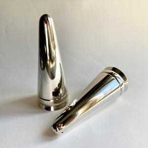 High Quality Silver-Plated 12cm Salt & Pepper Shakers - Sheffield England - Excellent Condition - Home Decor - Tableware - Vintage Silver.