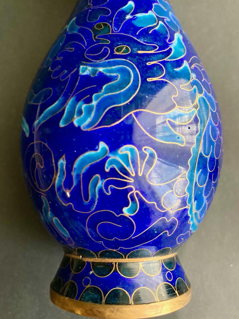 Fine 20th Century 'blue Dragons' Chinese Cloisonne Vase in Excellent