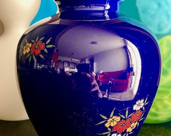 Japanese Arita Ware Porcelain Vase in Cobalt Blue - 20th Century.