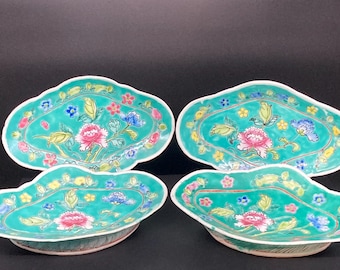 Antique Chinese Turquoise Porcelain Footed Dishes, 21cm Plates, circa 1900.