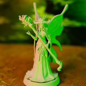Fairy Queen, Titania Evergreen, Miniature, Witches of Sommer, 3D Print, DND Miniature, Fantasy Miniature, Tabletop Miniature, Character, DND