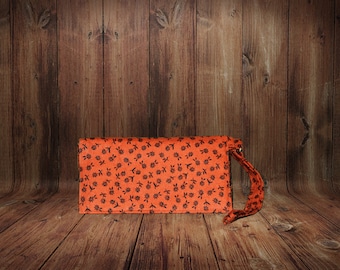 Cartera con estampado floral