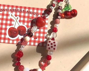 1pcs Cherry Cute Phone Chain CCD Camera Lanyard Niche Pendant Handmade Beaded Girl Gubon Niche Pendant DIY Handmade Beaded Anti-Lost Wrist