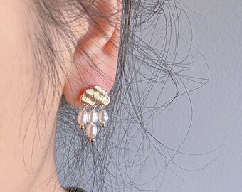 Pendientes colgantes de perlas de nube de oro, elegantes pendientes colgantes de perlas de agua dulce, joyas elegantes para fiestas nupciales, regalo único para ella
