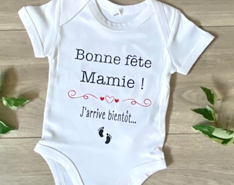 Bonne fête mamie! Maman papi papa, annonce grossesse, fête des grand mère père body perso zoom