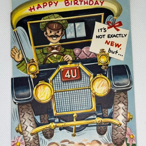 Carte d'anniversaire vintage 1953 Pare-vent en plastique Voiture d'occasion et signée avec de superbes graphismes pour collectionner, créer ou réutiliser