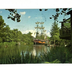 Vintage carte postale Disneyland 1989 OCCASION avec note The good ship Columbia