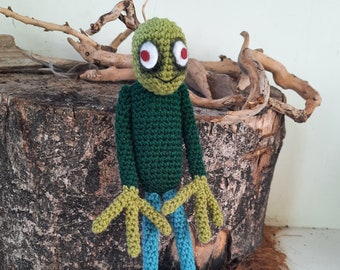 Salad Fingers PDF crochet pattern!