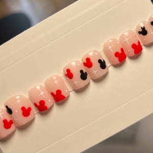 Luxury Hand Painted Press On Nails Disney Minnie Mouse Mickey Mouse Black & Red - Disney Collection