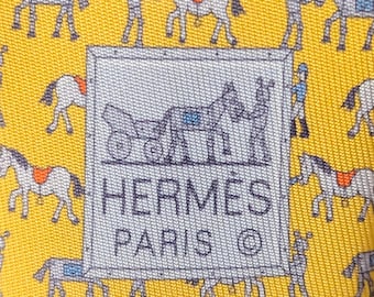 Hermes 7722 OA Hong Kong Jockey Club 100% Silk Tie Light Used
